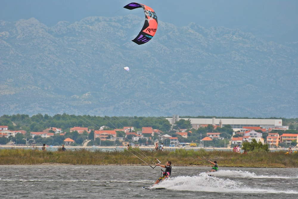 Nikon D3000 sample photo. Sporting photography