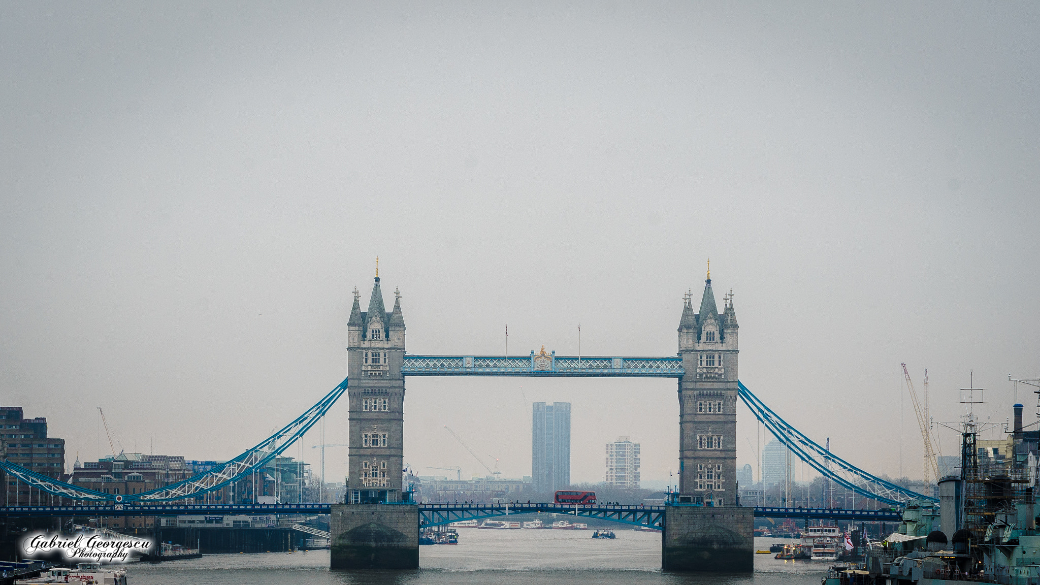 Nikon D7000 + Tamron SP AF 70-200mm F2.8 Di LD (IF) MACRO sample photo. Towers bridge photography