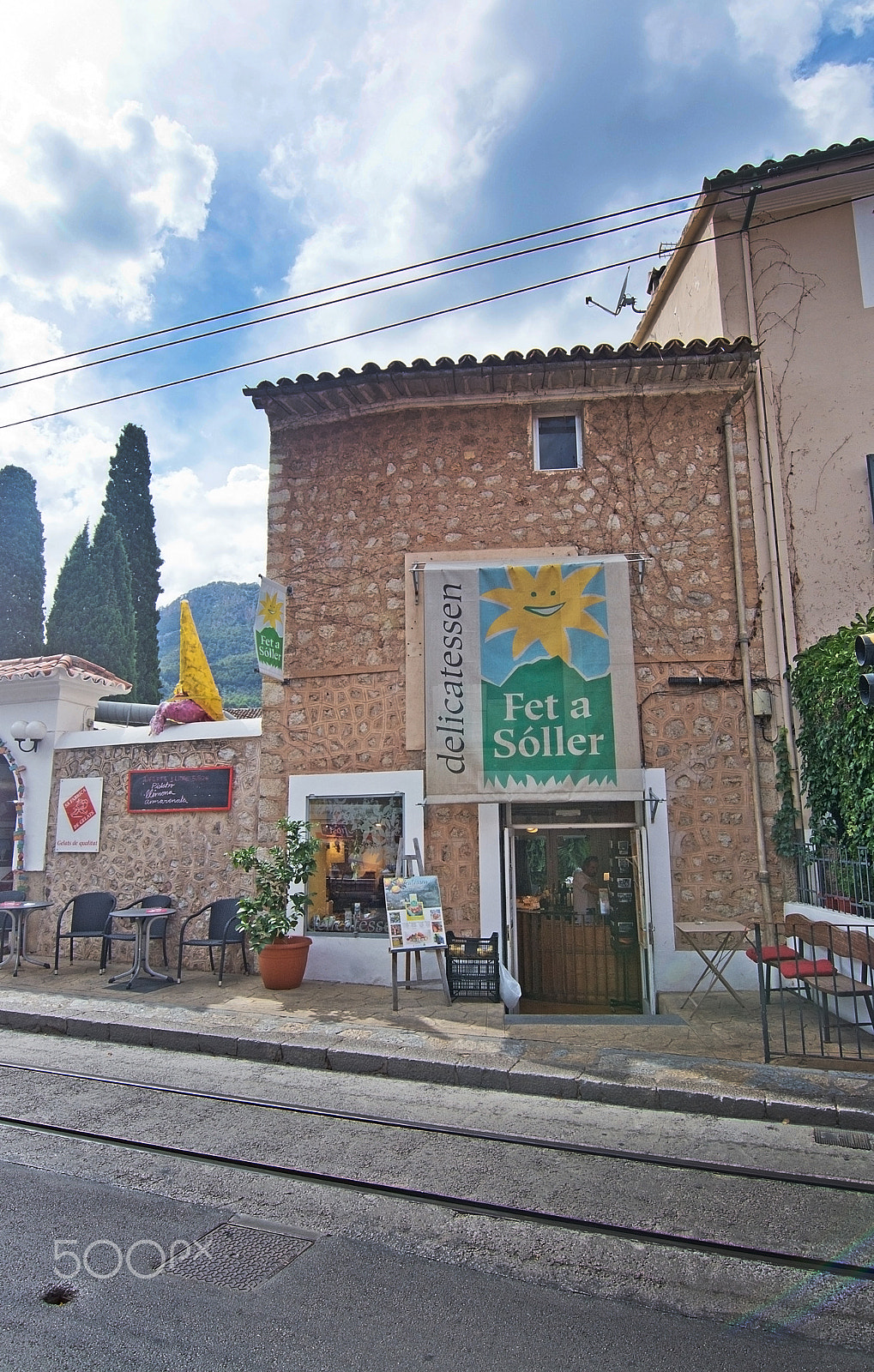 Nikon D7100 sample photo. Soller deli store photography