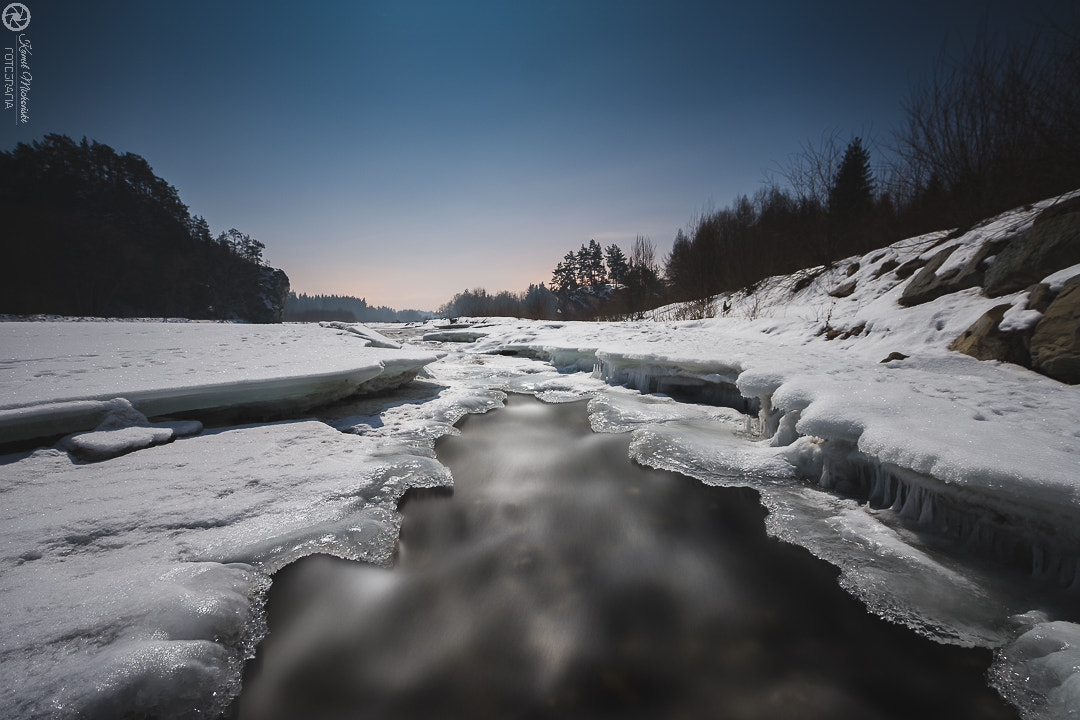 Samyang 14mm F2.8 ED AS IF UMC sample photo. Gorge of the białka river during full moon. photography
