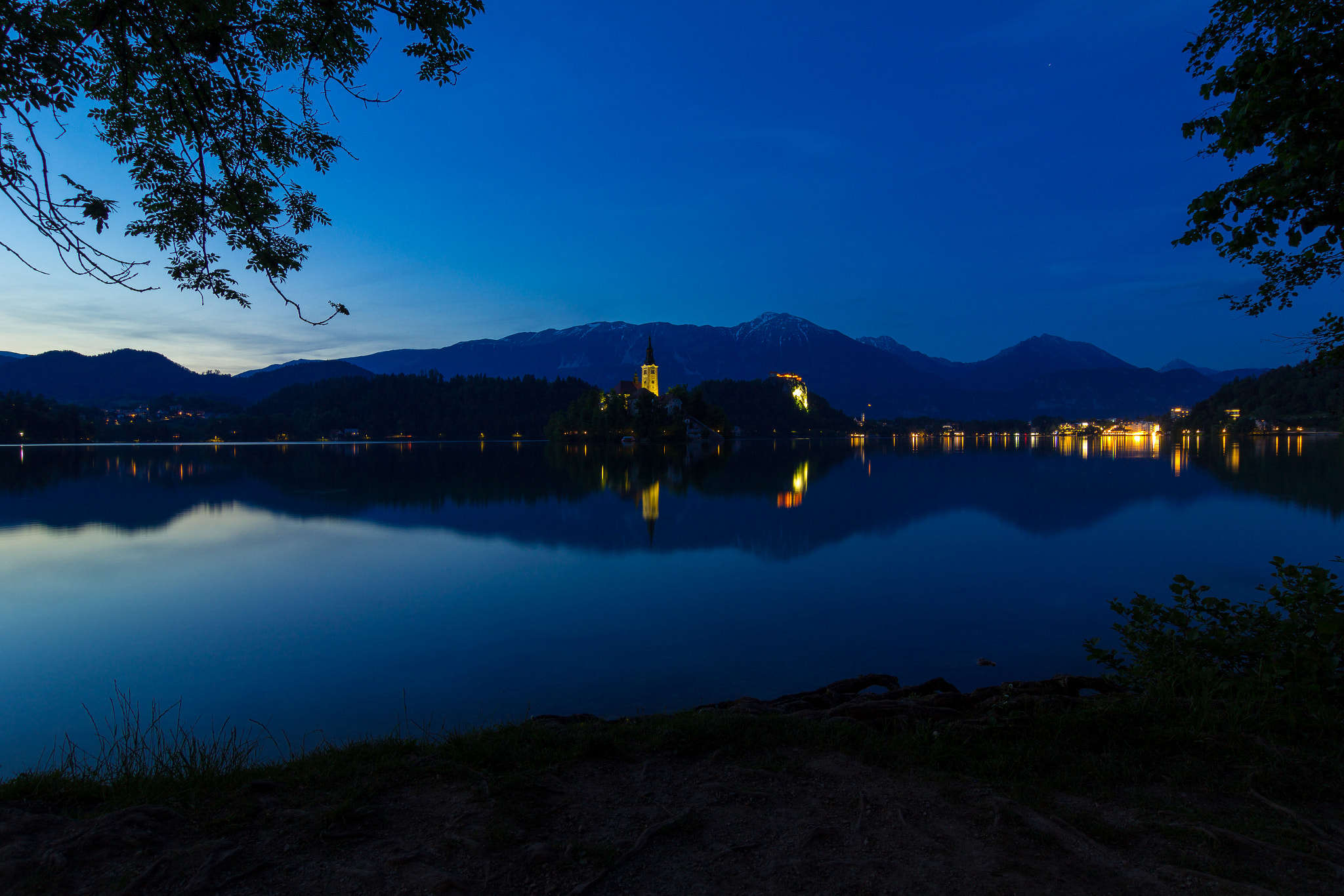 Tokina AT-X Pro 12-24mm F4 (IF) DX sample photo. Blue hour at bled photography
