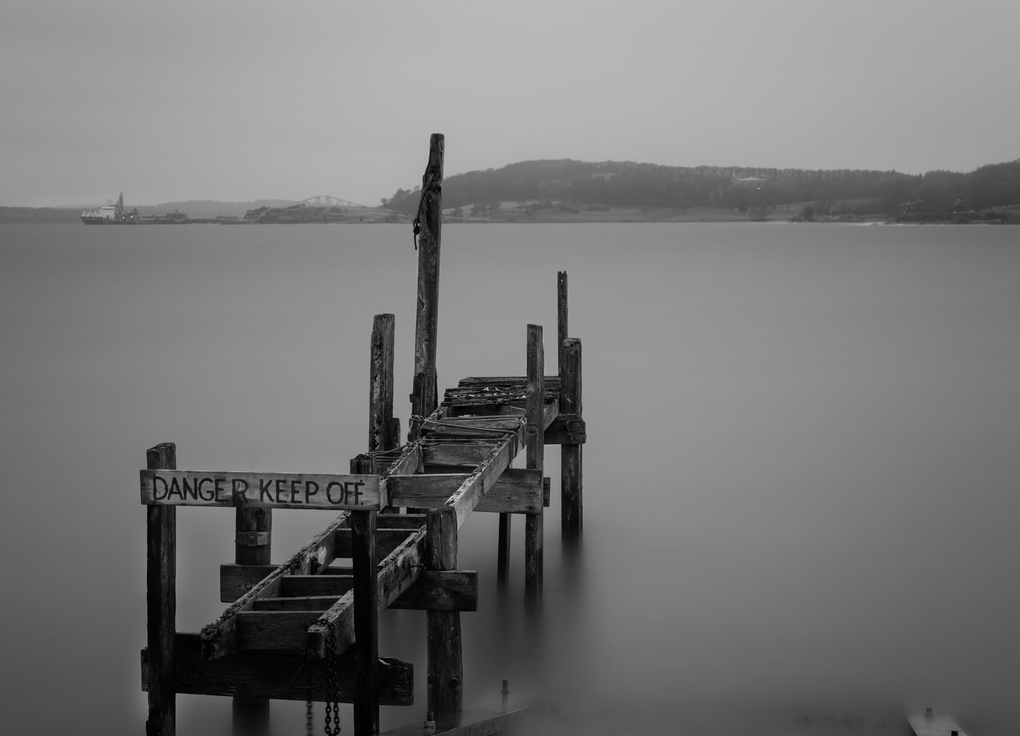 Canon EOS 5DS + Canon EF 24-105mm F4L IS USM sample photo. Keep off photography