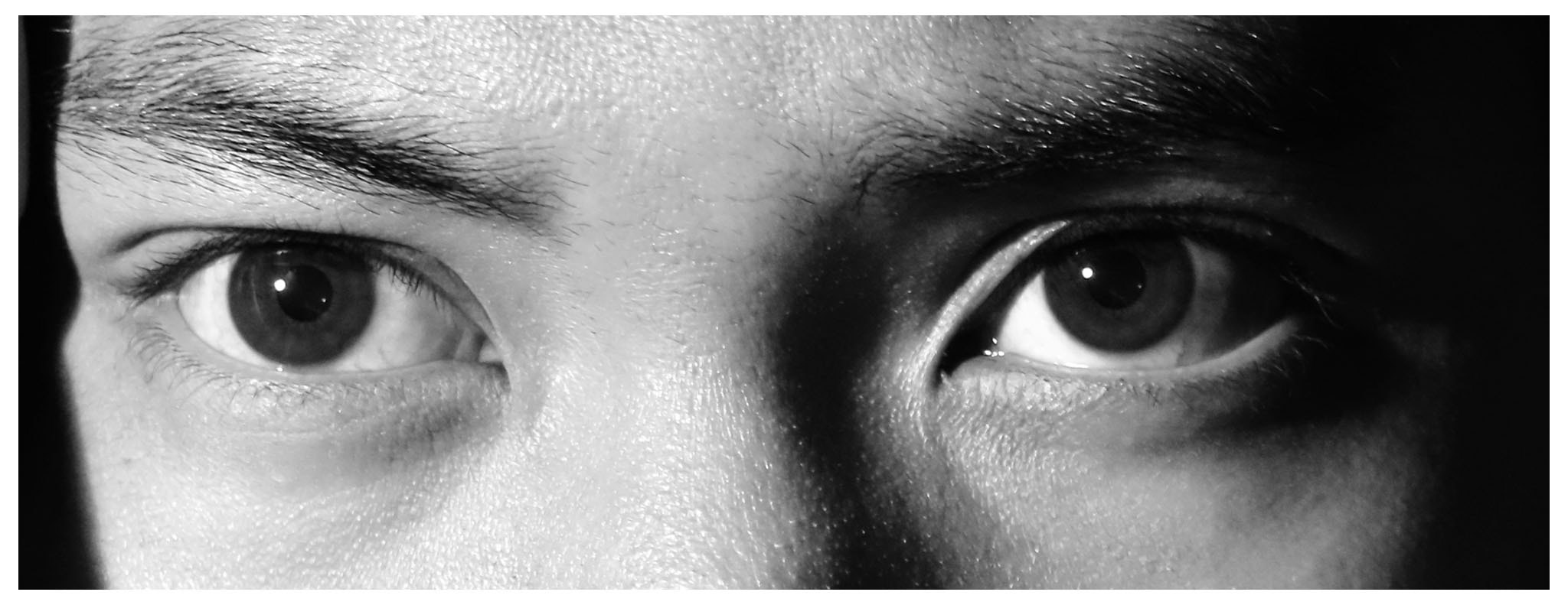 Canon EOS 700D (EOS Rebel T5i / EOS Kiss X7i) + Canon EF 35mm F2 sample photo. Eyes photography