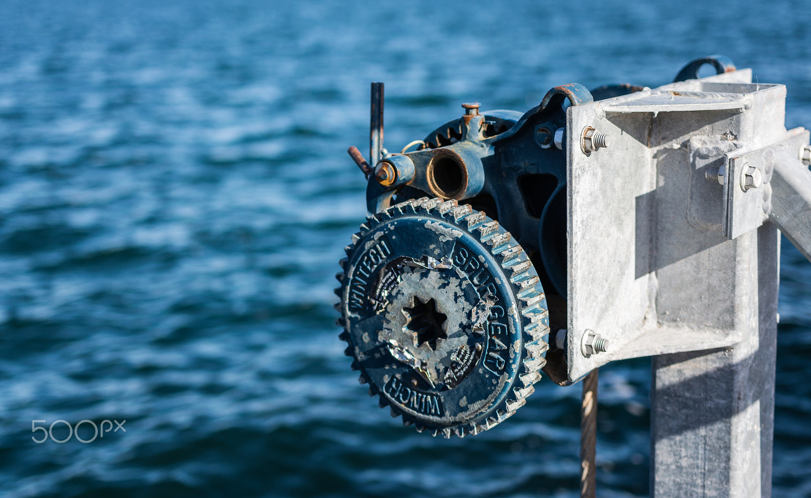 Nikon D5200 + Sigma 18-35mm F1.8 DC HSM Art sample photo. Cable winch at scorpion bay photography