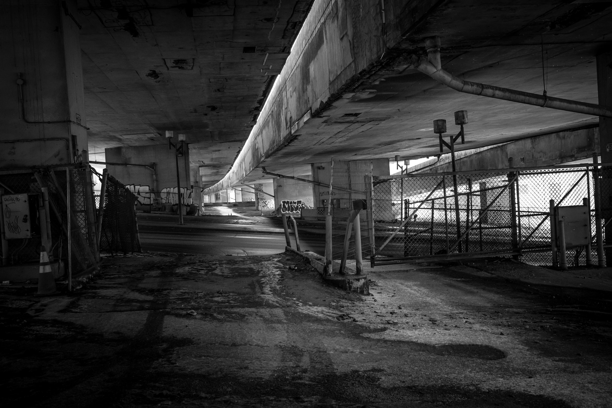 Fujifilm X-T2 + Fujifilm XF 23mm F1.4 R sample photo. Decay... photography