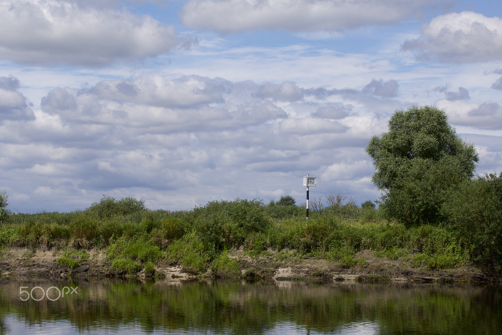Canon EF-S 60mm F2.8 Macro USM sample photo. Cloudy sky on the banks of the pripyat river. bela photography