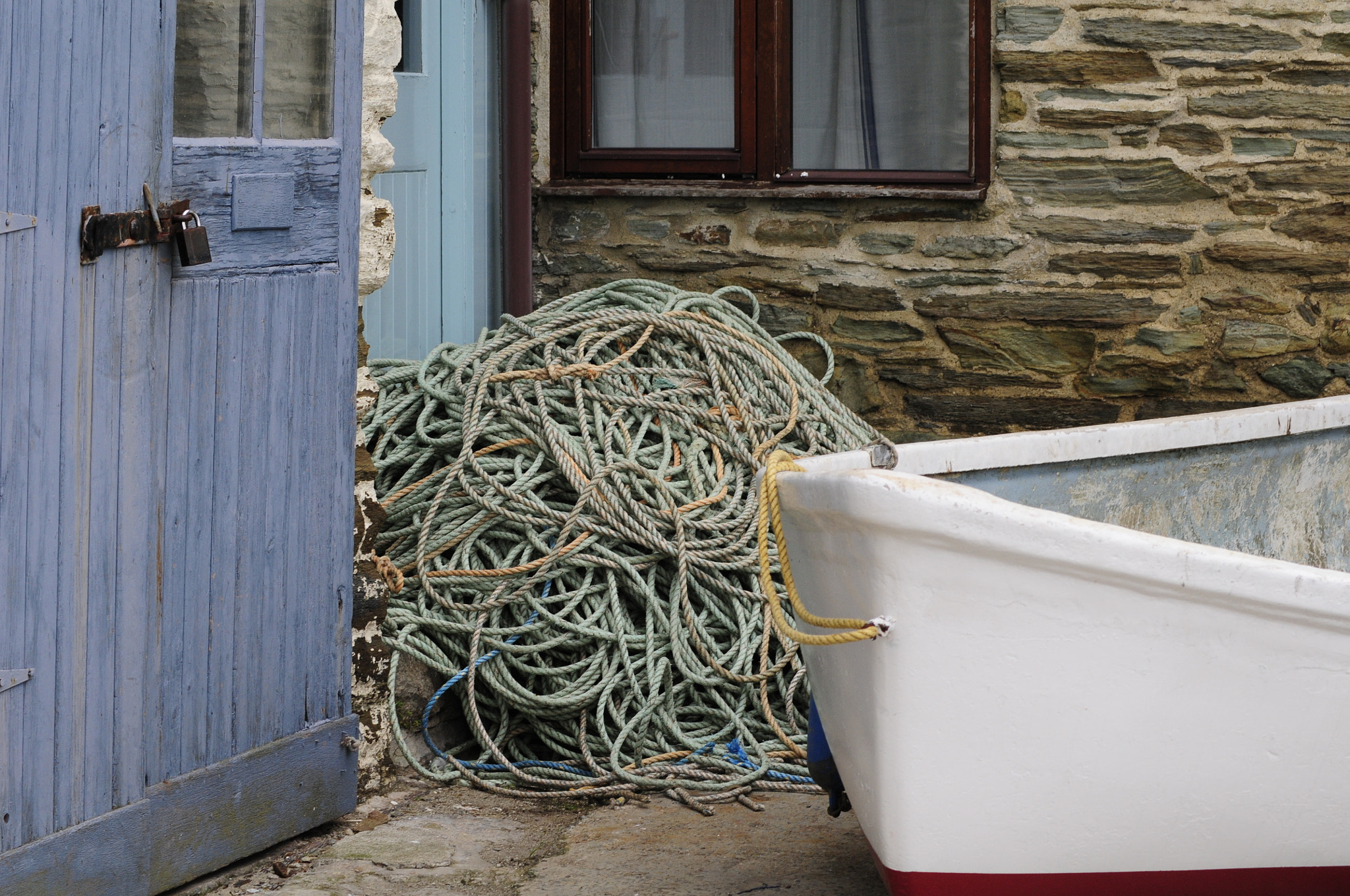 Nikon AF Nikkor 70-300mm F4-5.6G sample photo. Salcombe seafront photography
