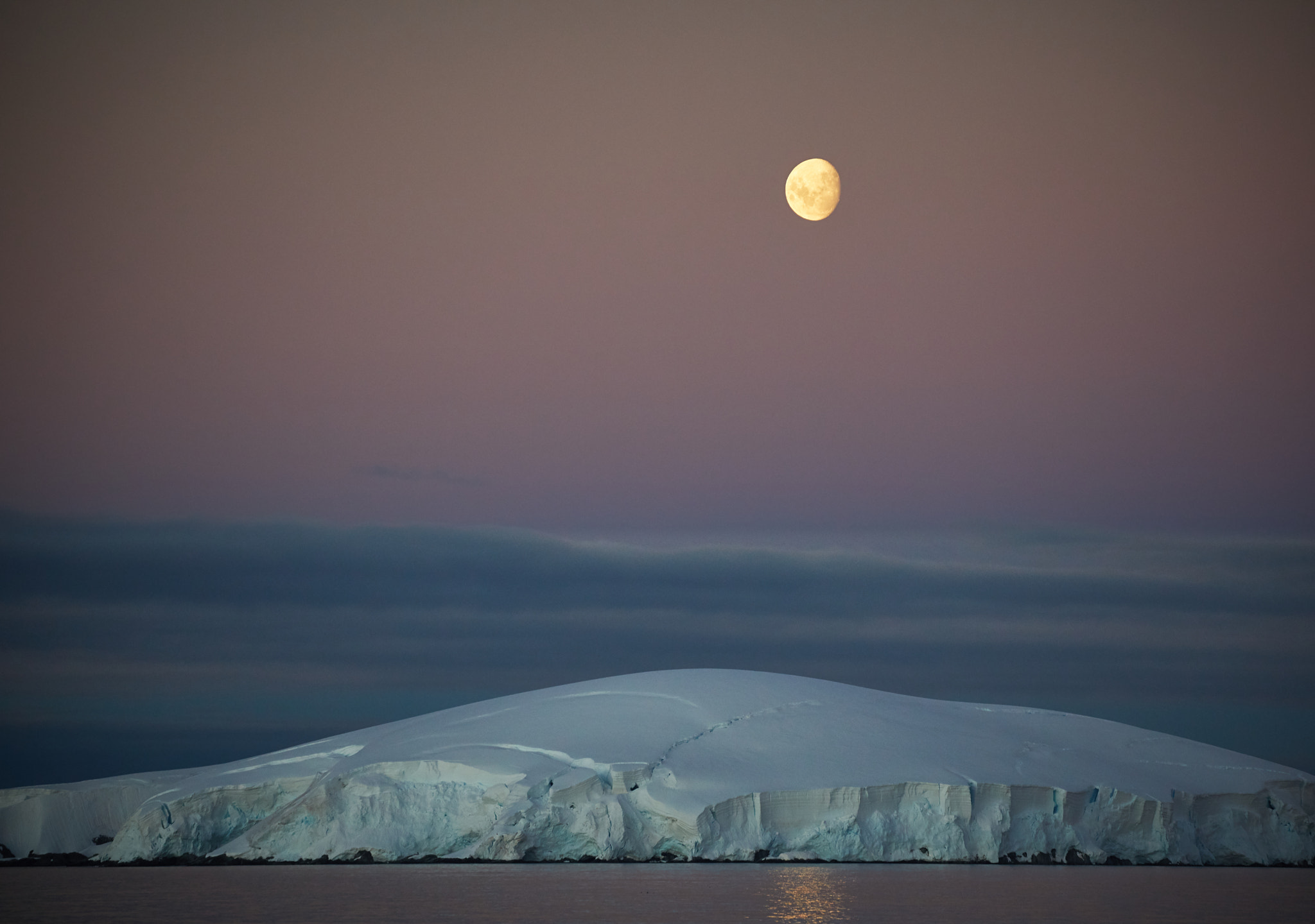 Canon EF 70-300mm F4-5.6L IS USM sample photo. Moon over antarctica photography