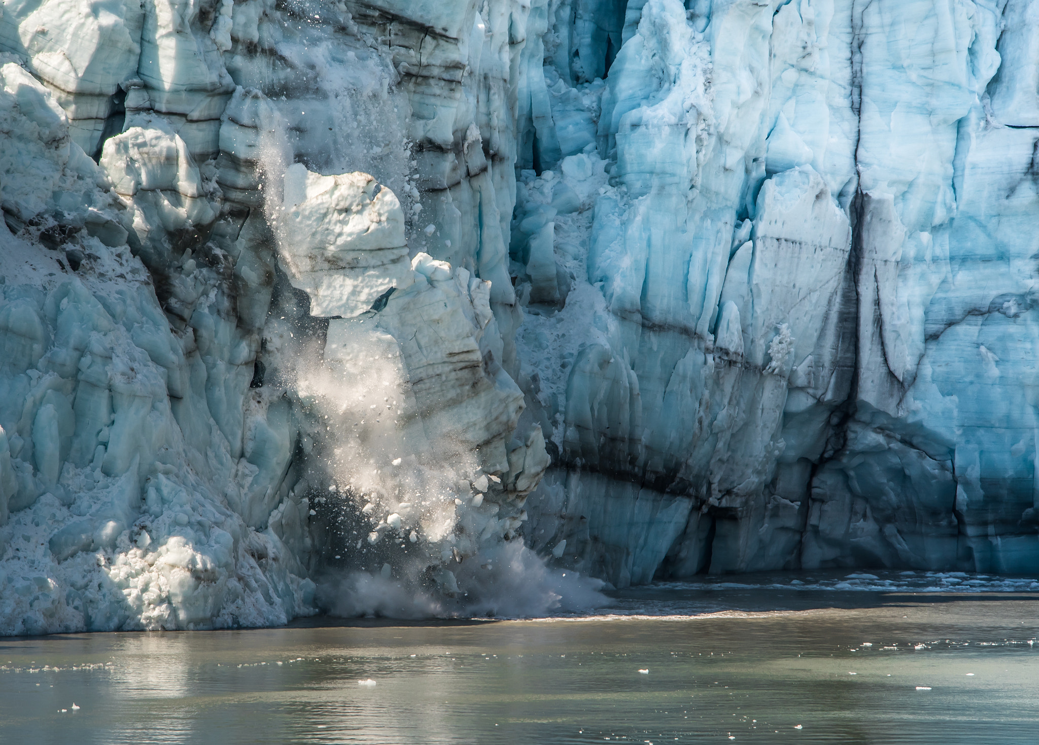 Nikon D750 + Sigma 150-500mm F5-6.3 DG OS HSM sample photo. Ice calving at glacier bay photography