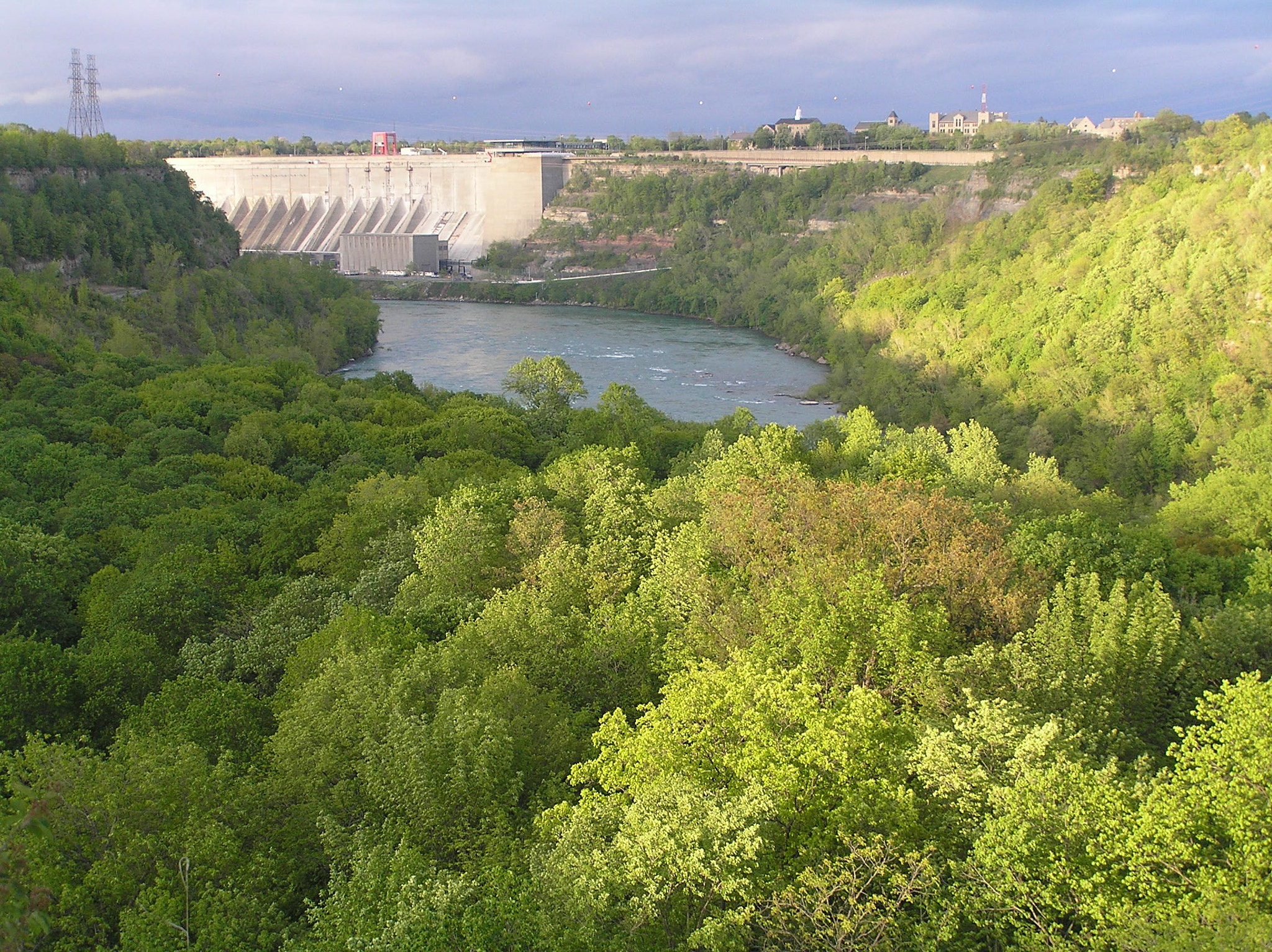 Olympus C770UZ sample photo. Niagara gorge and power plant photography