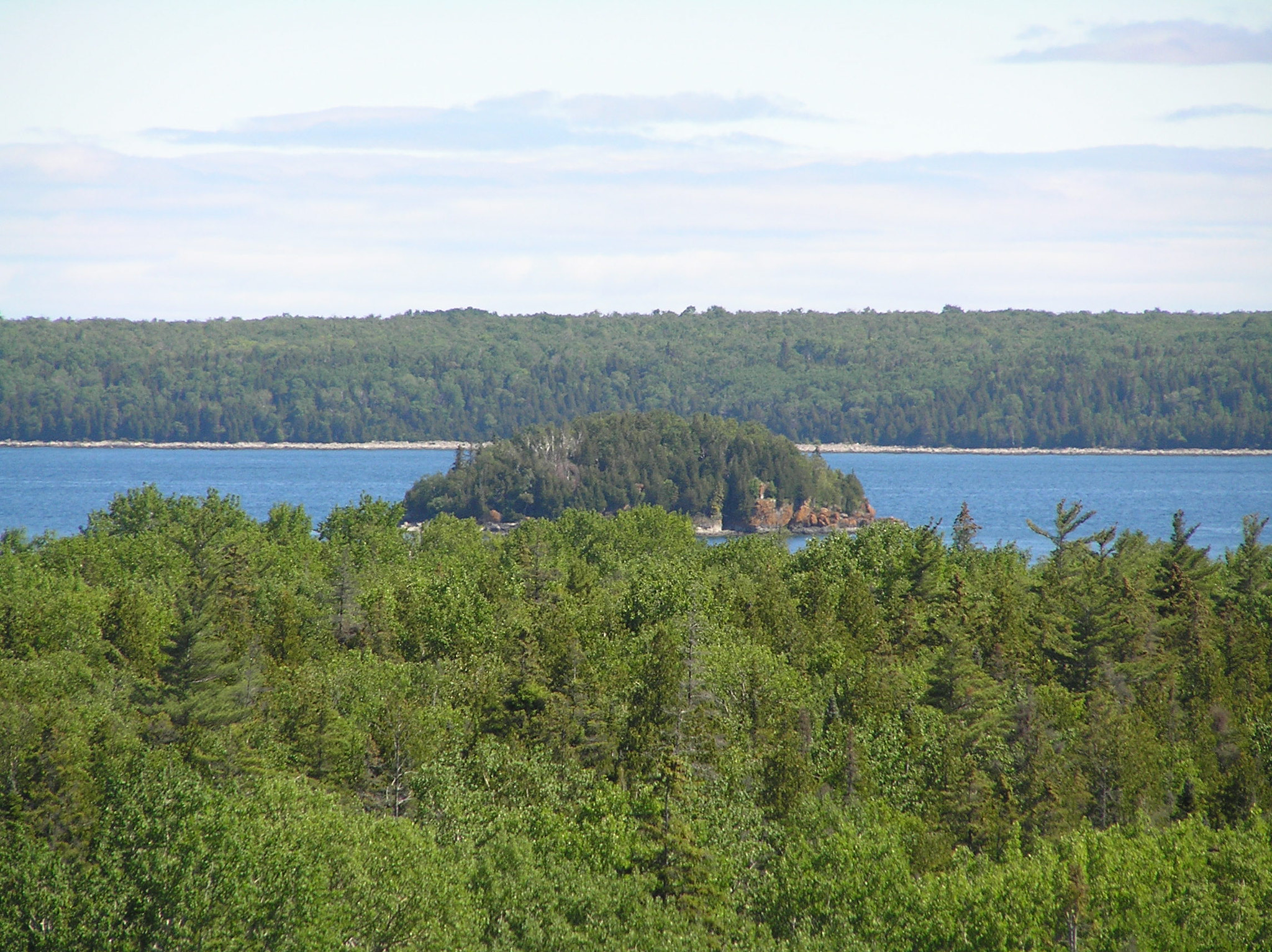 Olympus C770UZ sample photo. Middle island and flowerpot island photography