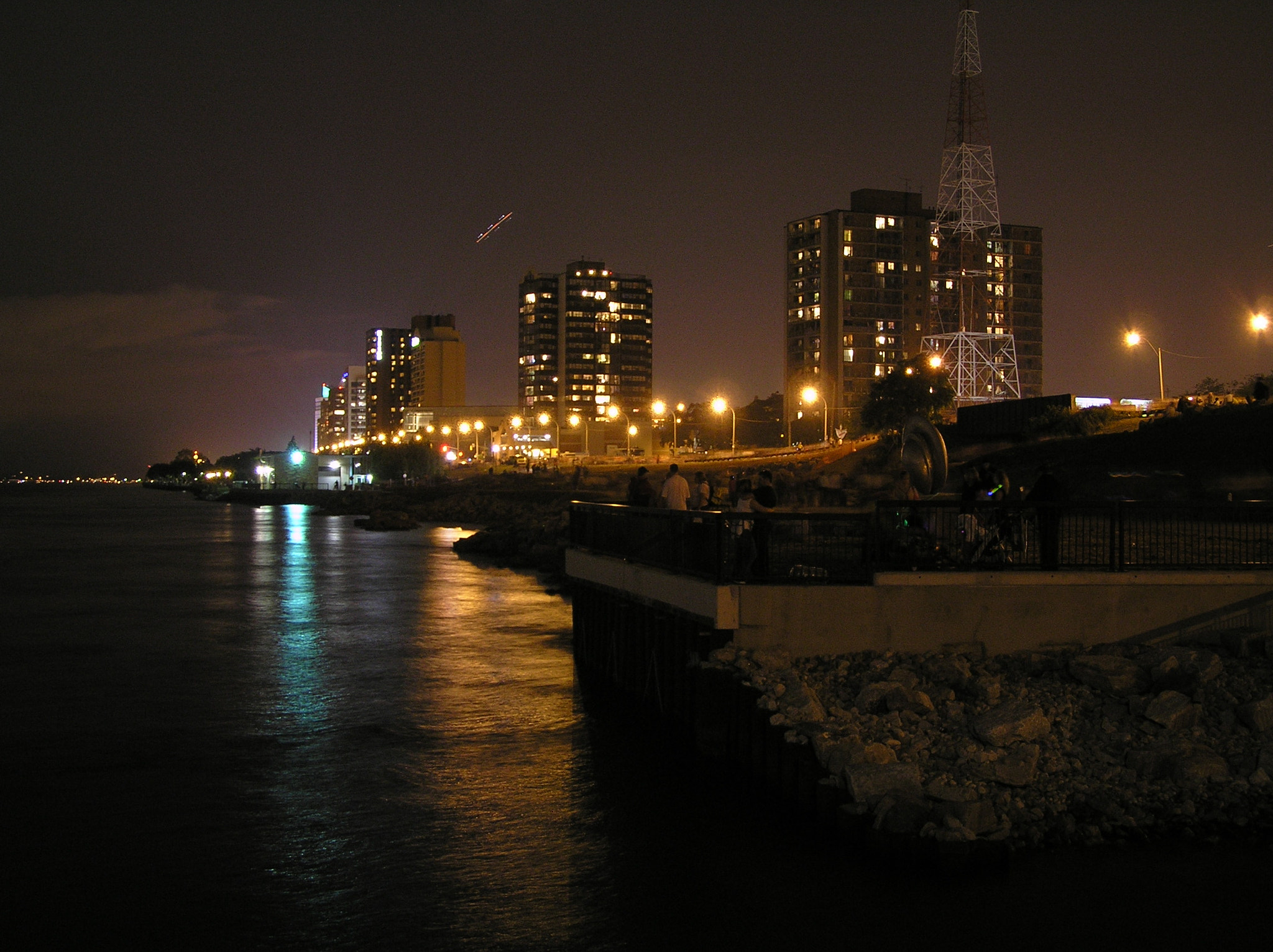 Olympus C770UZ sample photo. Windsor riverfront after fireworks photography