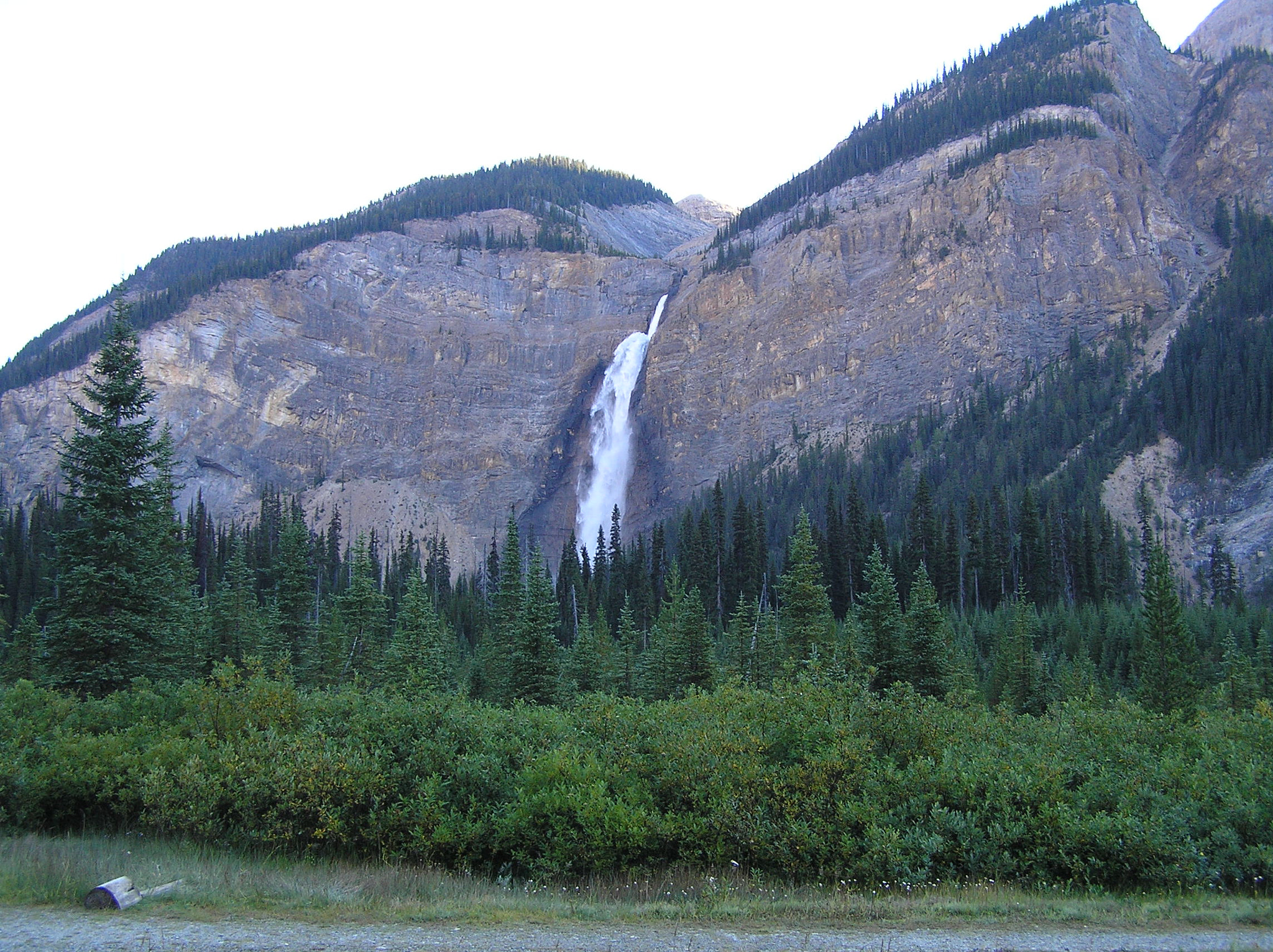Olympus C770UZ sample photo. Takakkaw falls photography
