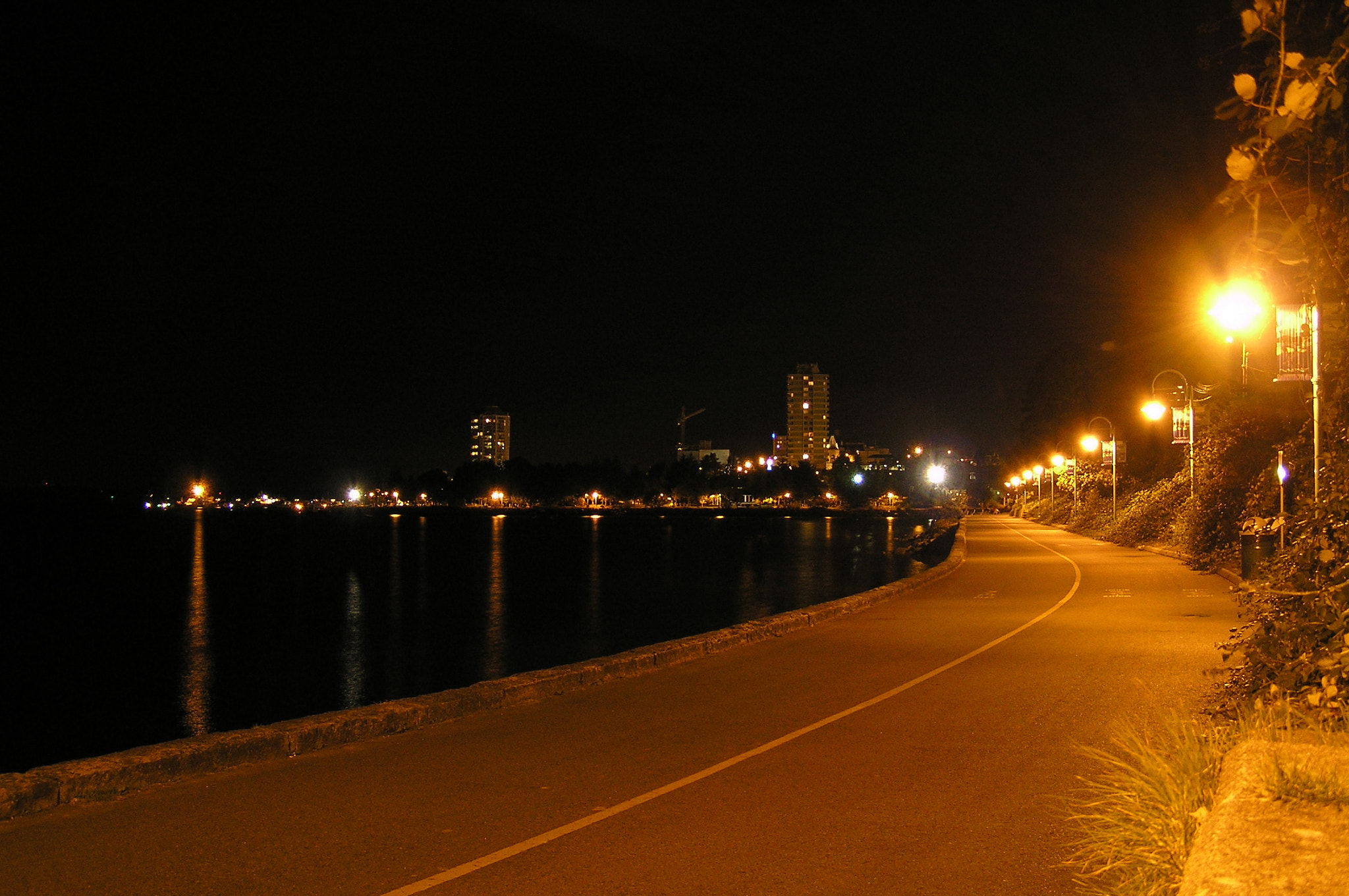 Olympus C770UZ sample photo. Nanaimo waterfront at night photography