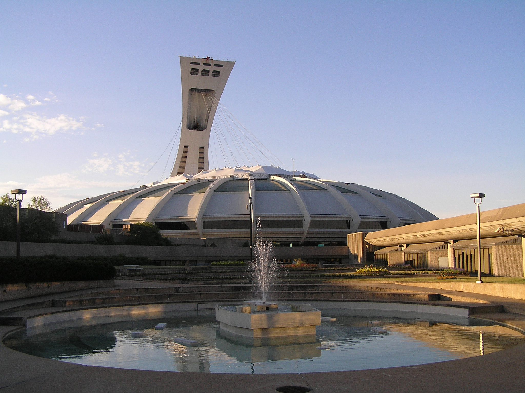 Olympus C770UZ sample photo. Olympic stadium from metro station photography