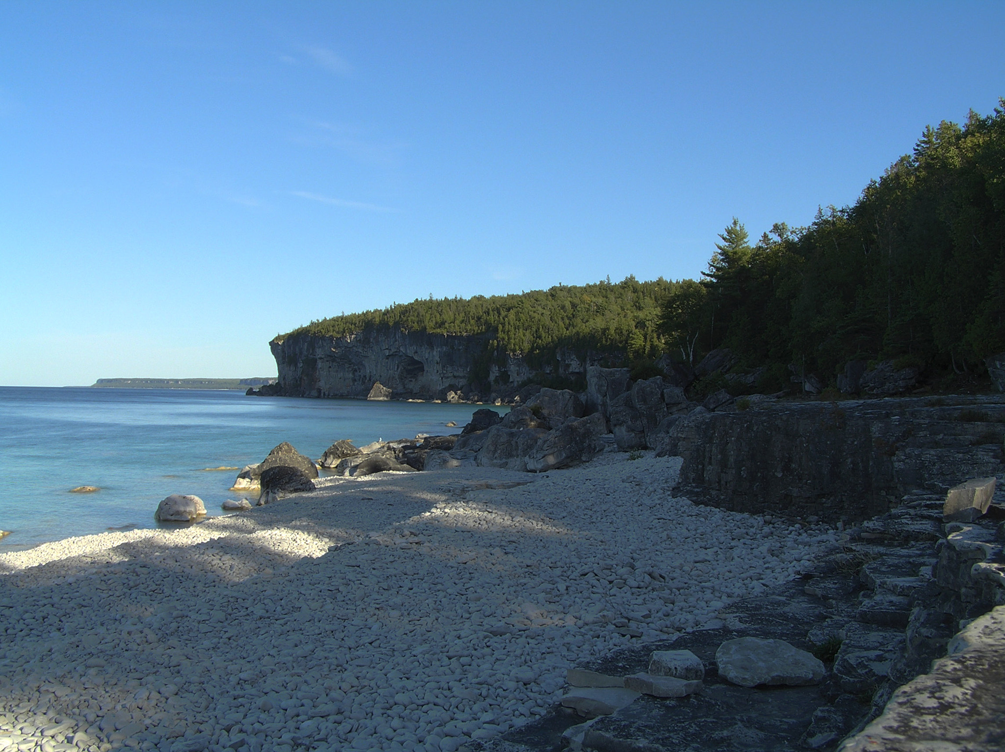 Olympus C770UZ sample photo. View from stormhaven toward cave point photography