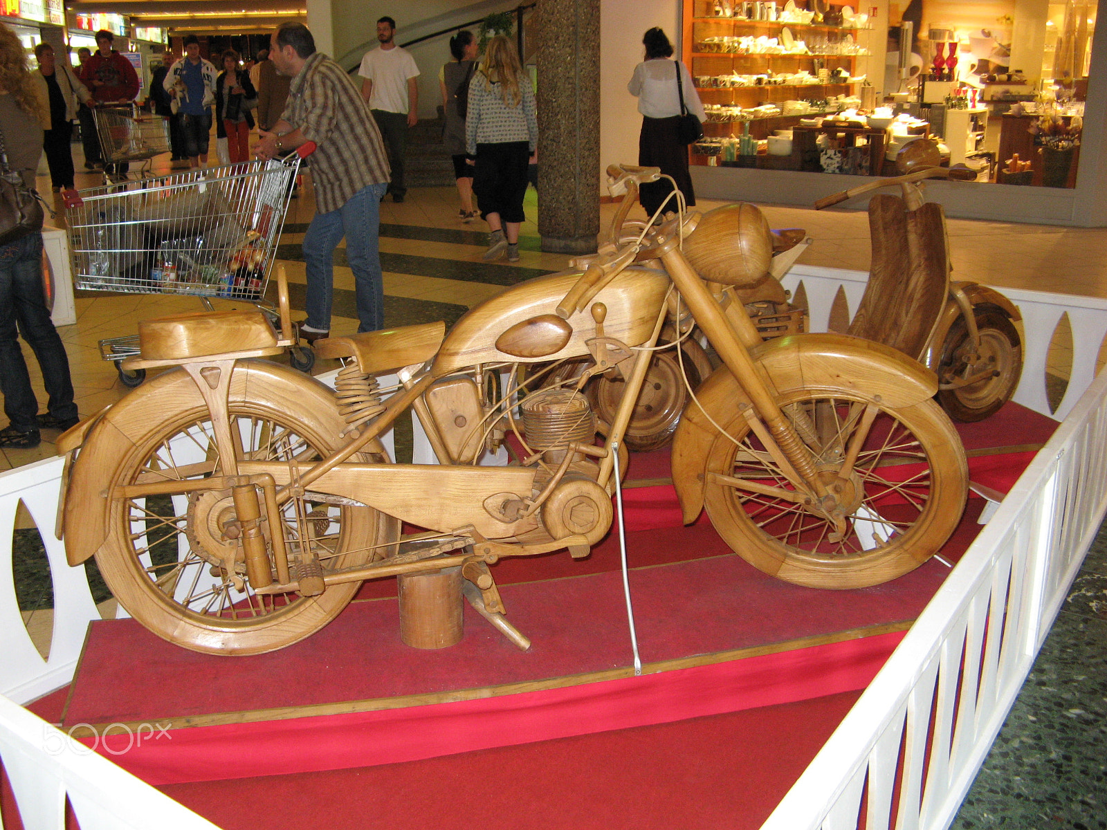 Canon POWERSHOT A710 IS sample photo. Motorcycle made out of wood photography