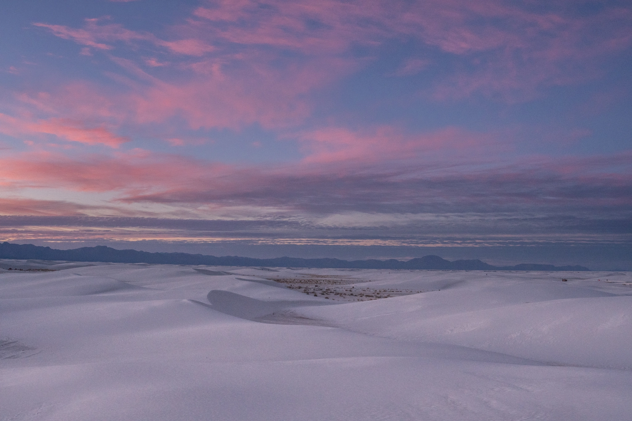 Sony a6300 sample photo. White sand dunes magic photography