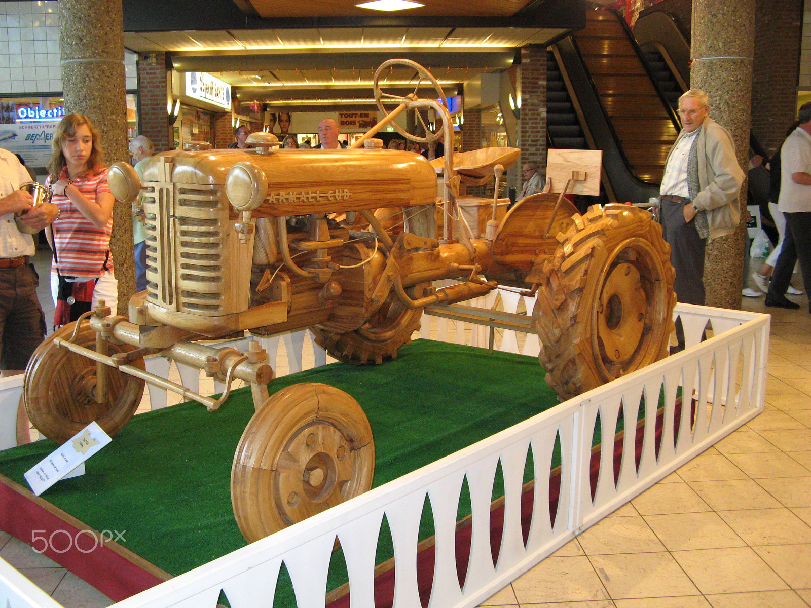 Canon POWERSHOT A710 IS sample photo. Tractor made of wood photography