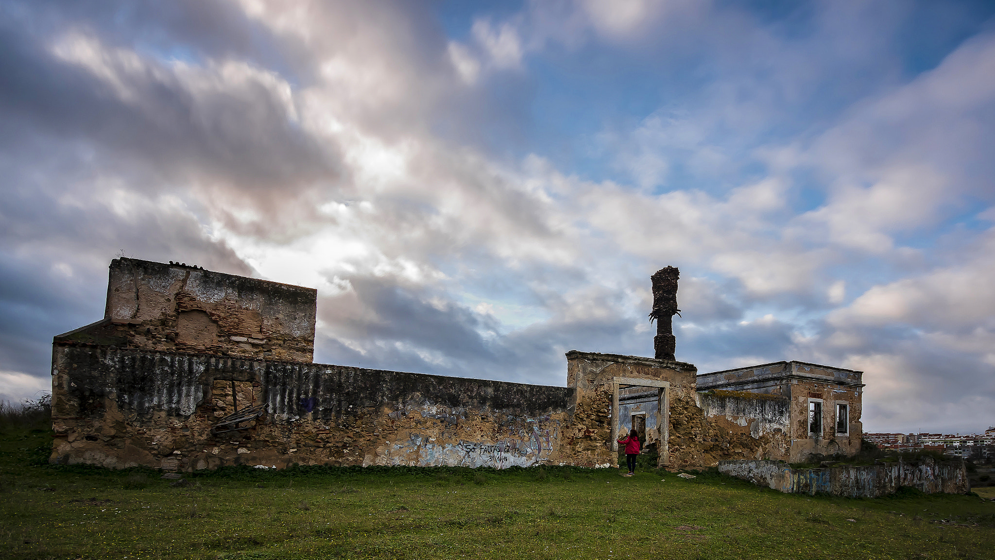 Sigma 10-20mm F4-5.6 EX DC HSM sample photo. Abandonado photography