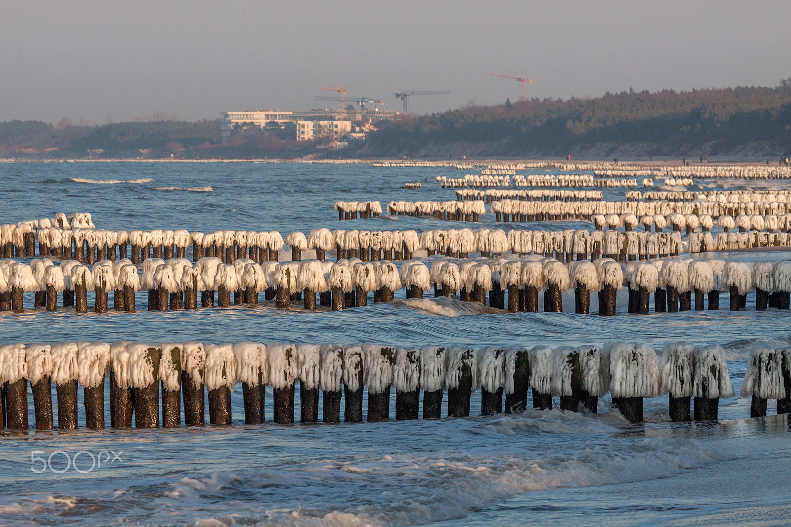 Canon EF 100-400mm F4.5-5.6L IS USM sample photo. Breakwaters photography