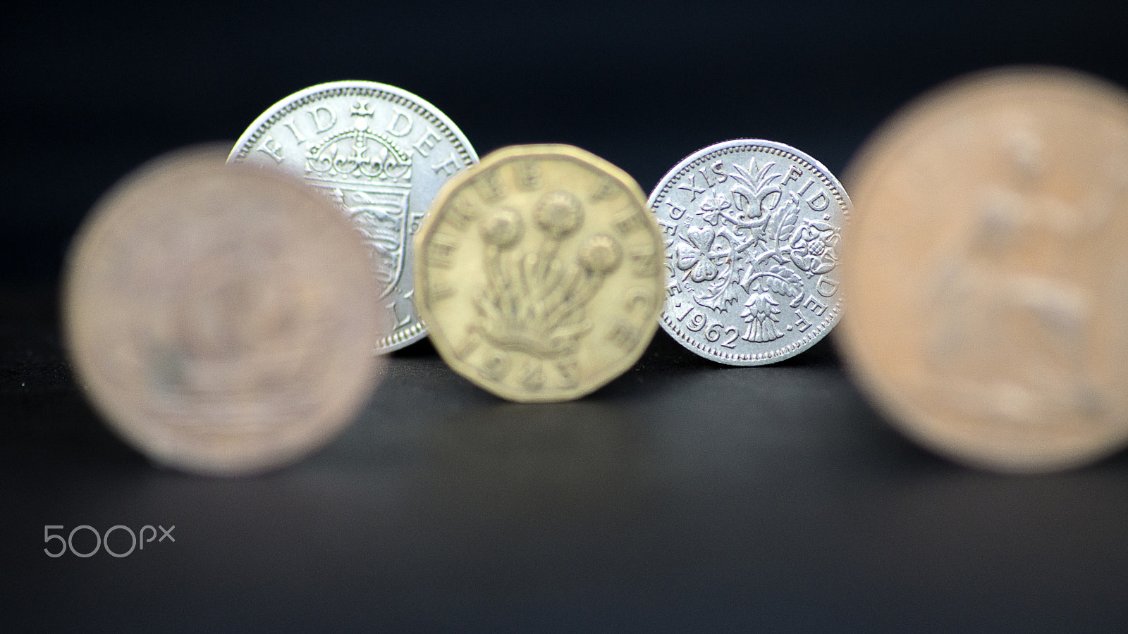 Sony 75-300mm F4.5-5.6 sample photo. Coins photography
