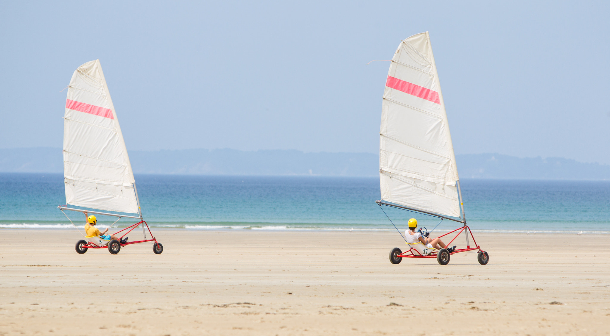Canon EOS-1D Mark IV sample photo. Sand yachting in brittany photography