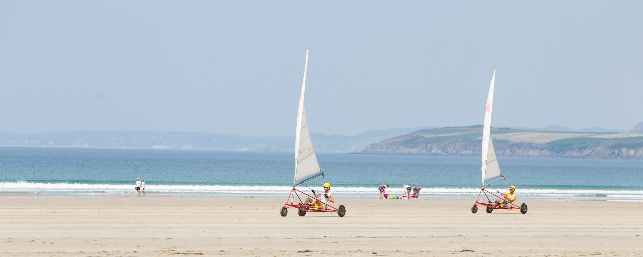 Canon EOS-1D Mark IV sample photo. Sand yachting in brittany photography