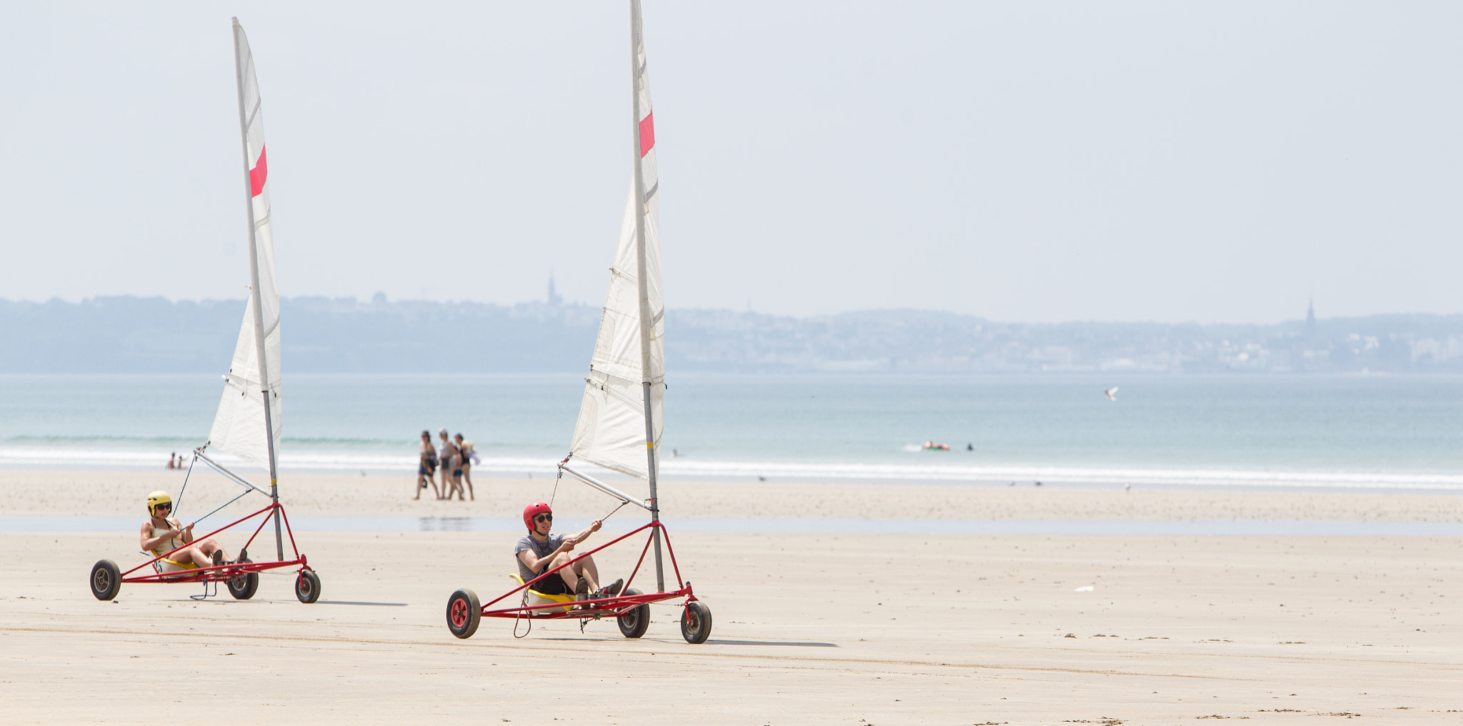 Canon EOS-1D Mark IV sample photo. Sand yachting in brittany photography