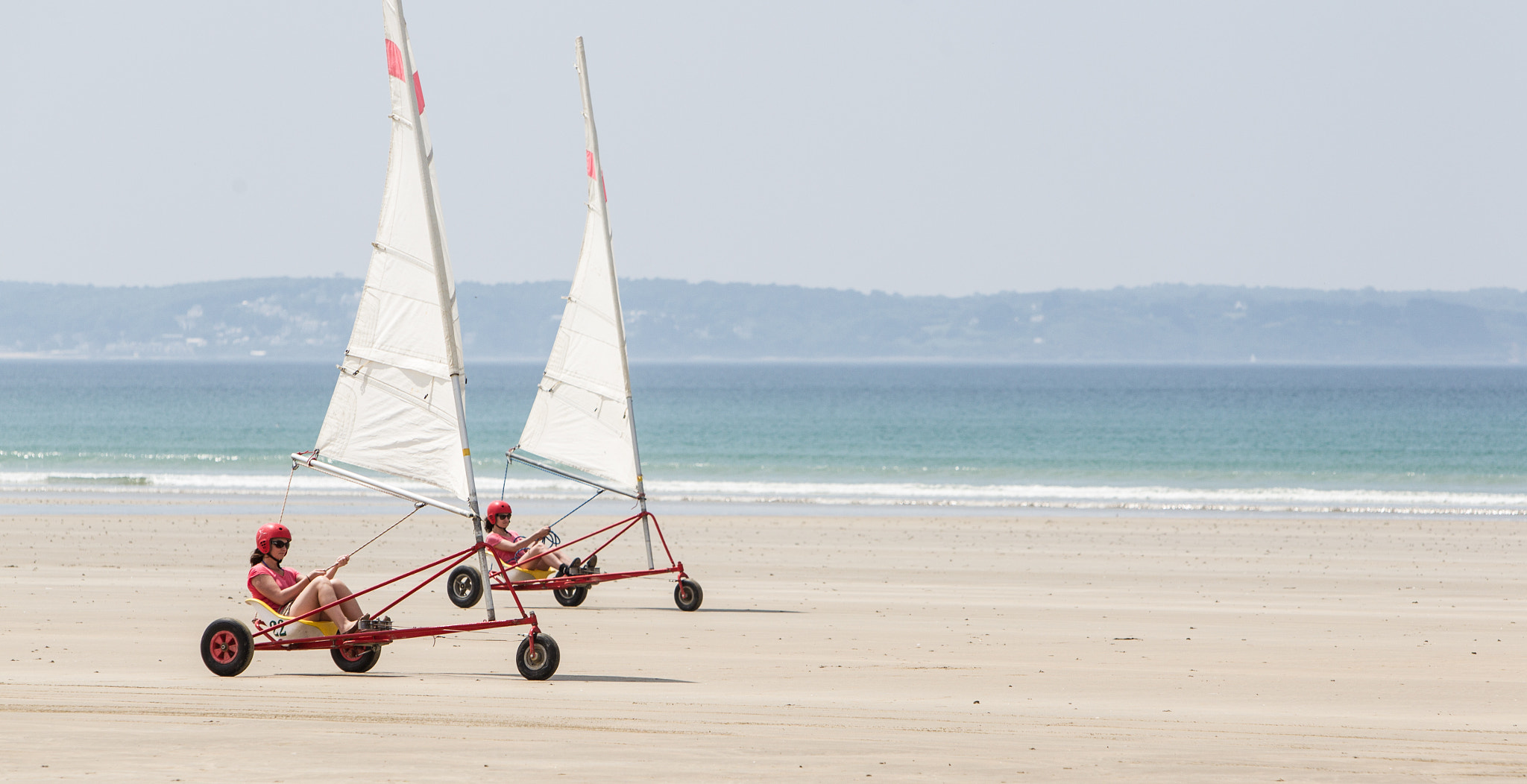 Canon EOS-1D Mark IV sample photo. Sand yachting in brittany photography