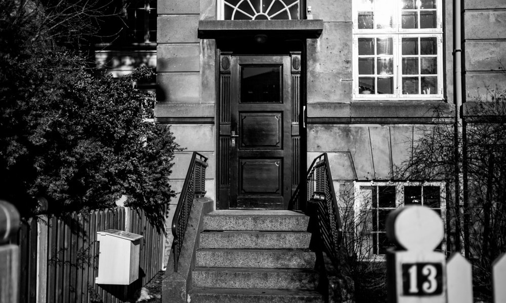 Summicron-M 1:2/35 ASPH. sample photo. Lucky door photography