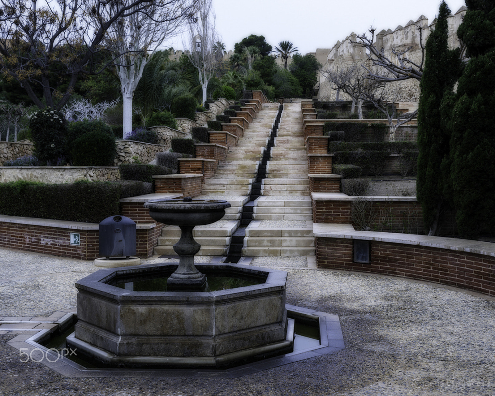 Nikon AF Nikkor 35mm F2D sample photo. Alcazaba photography