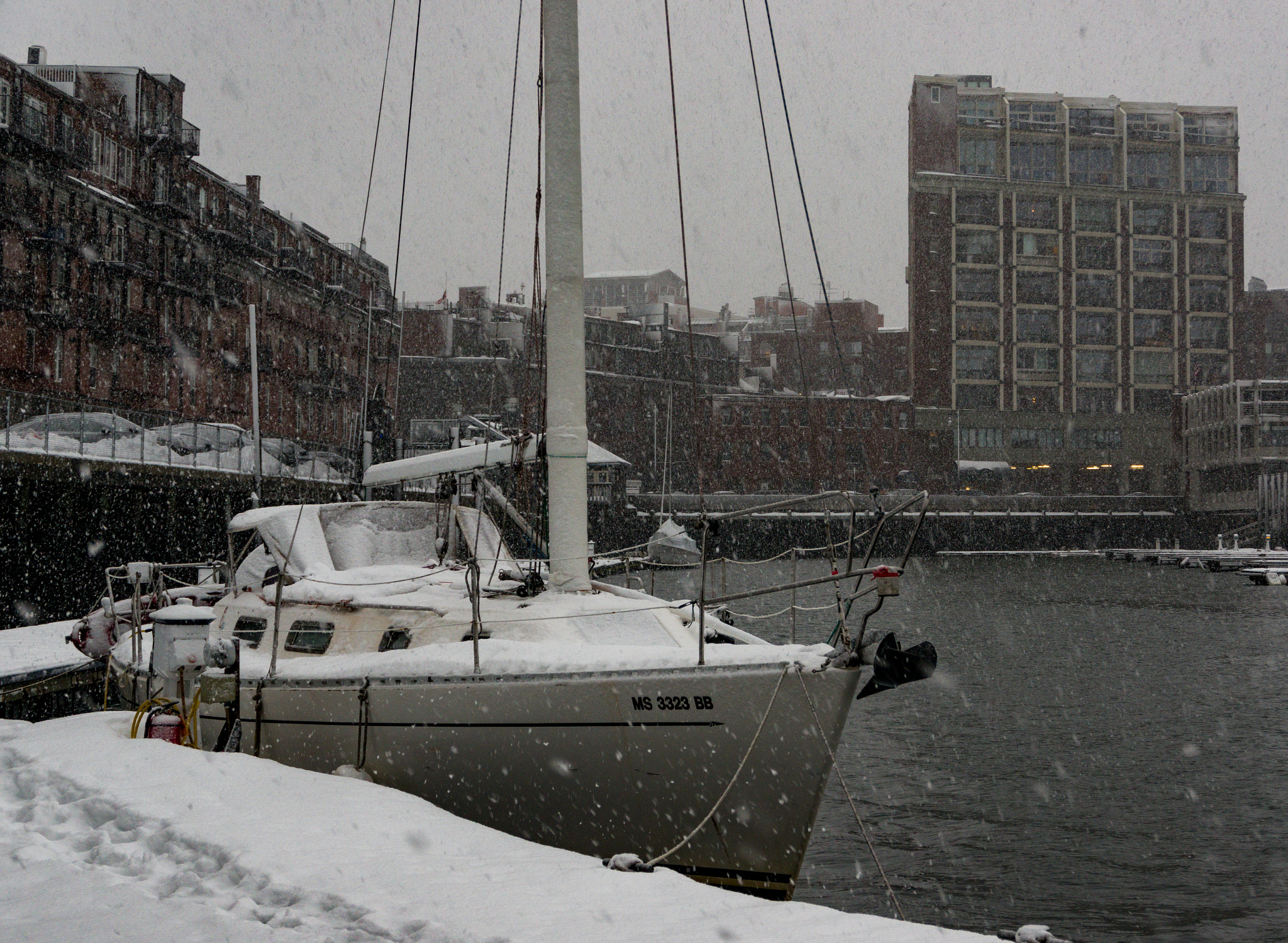 Pentax K-3 II sample photo. Buried at sea photography