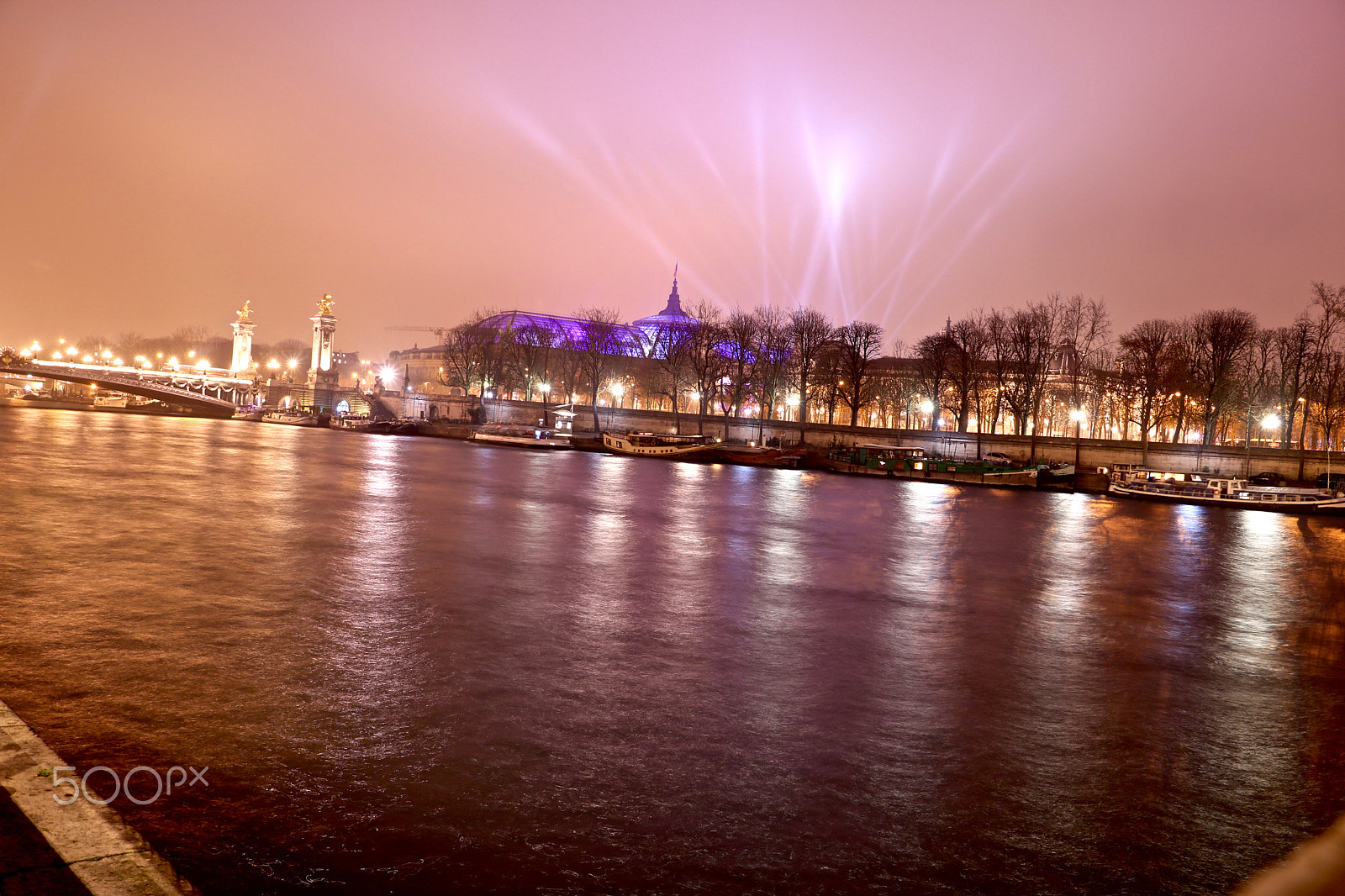 Canon EOS 760D (EOS Rebel T6s / EOS 8000D) sample photo. Vue sur le grand palais en hiver photography