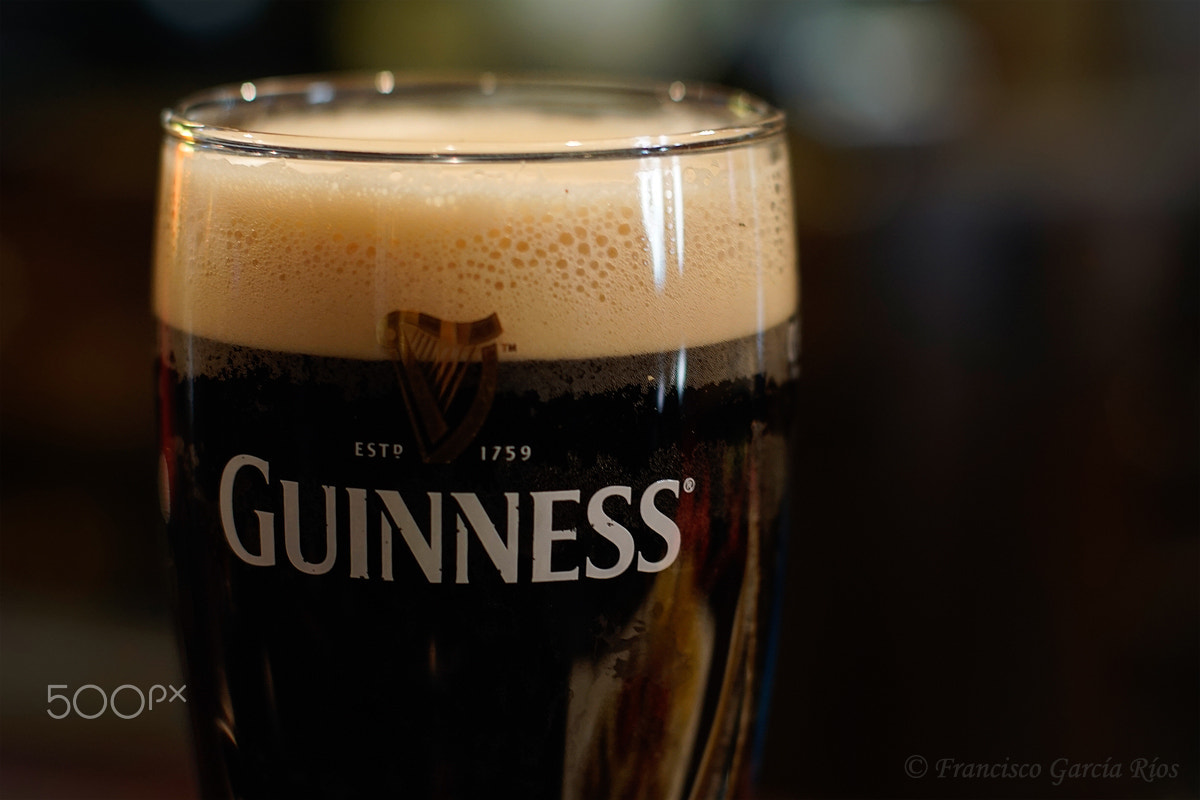 Sony a5100 + Sony DT 50mm F1.8 SAM sample photo. A pint of guinness. photography