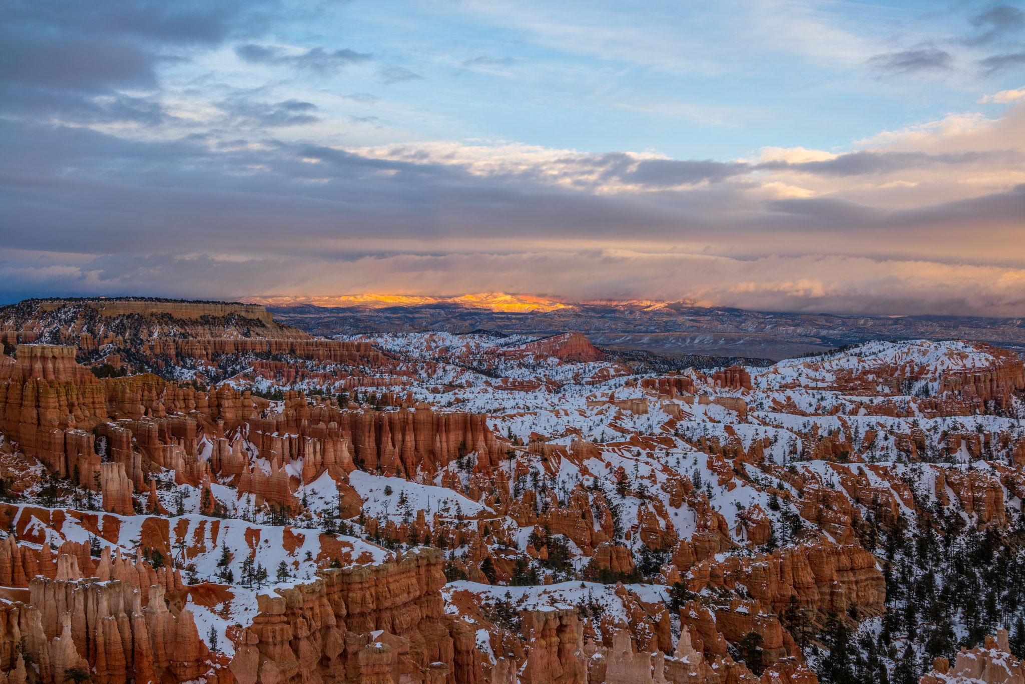 35mm F2.0 sample photo. Bryce_canyon_sunset photography