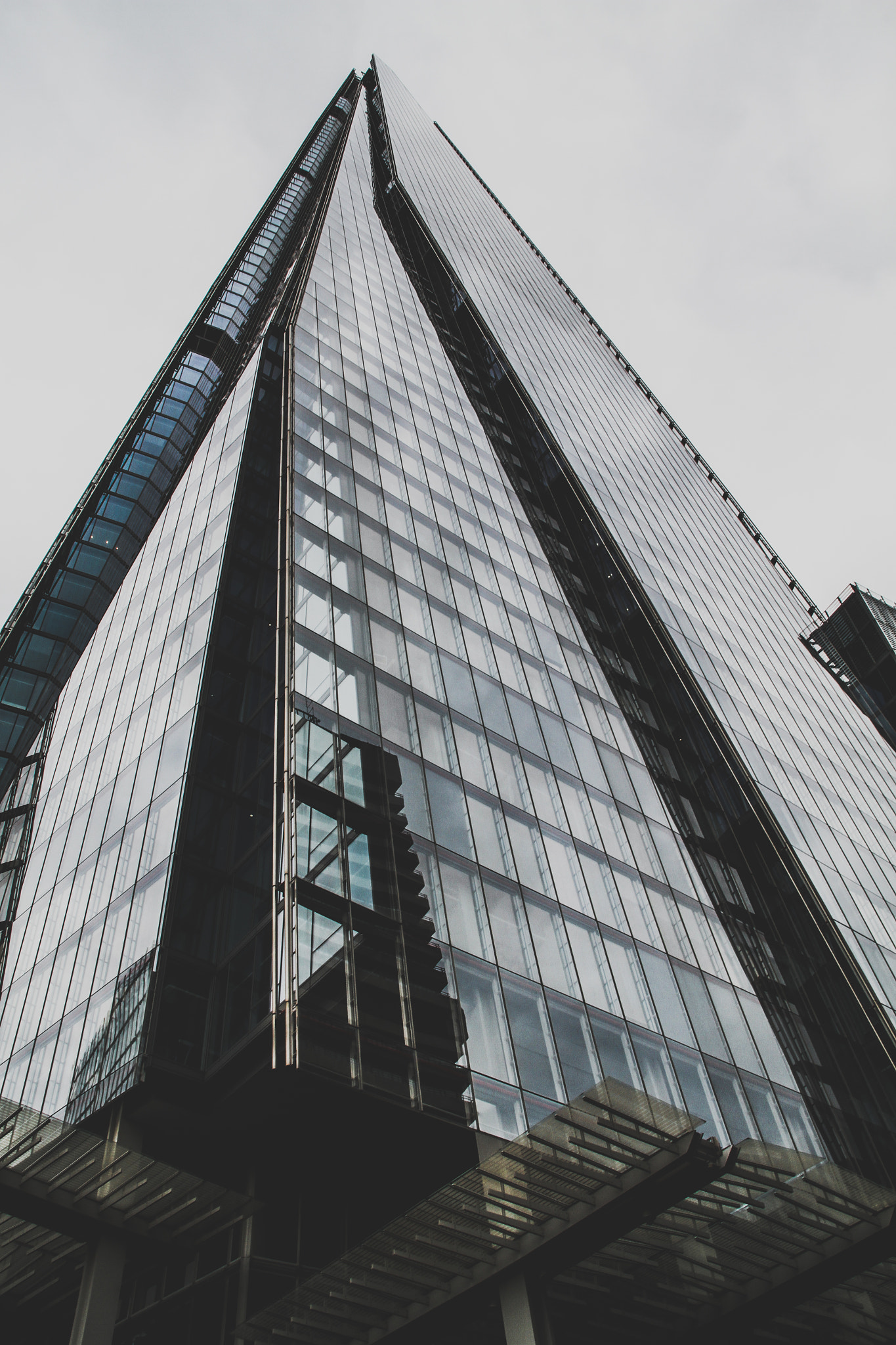Canon EOS 7D sample photo. The shard photography