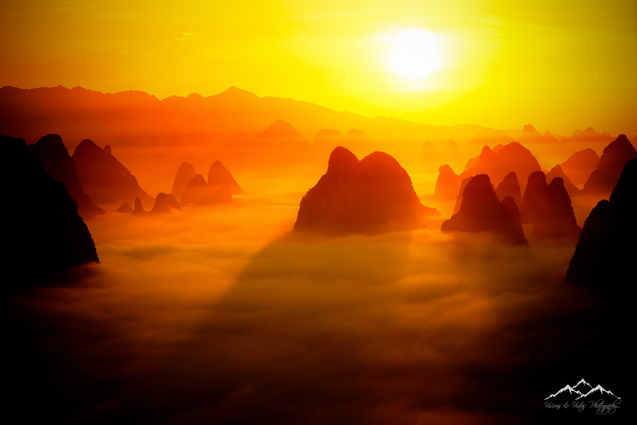 Sony a7R sample photo. Sunrise in yangshou photography