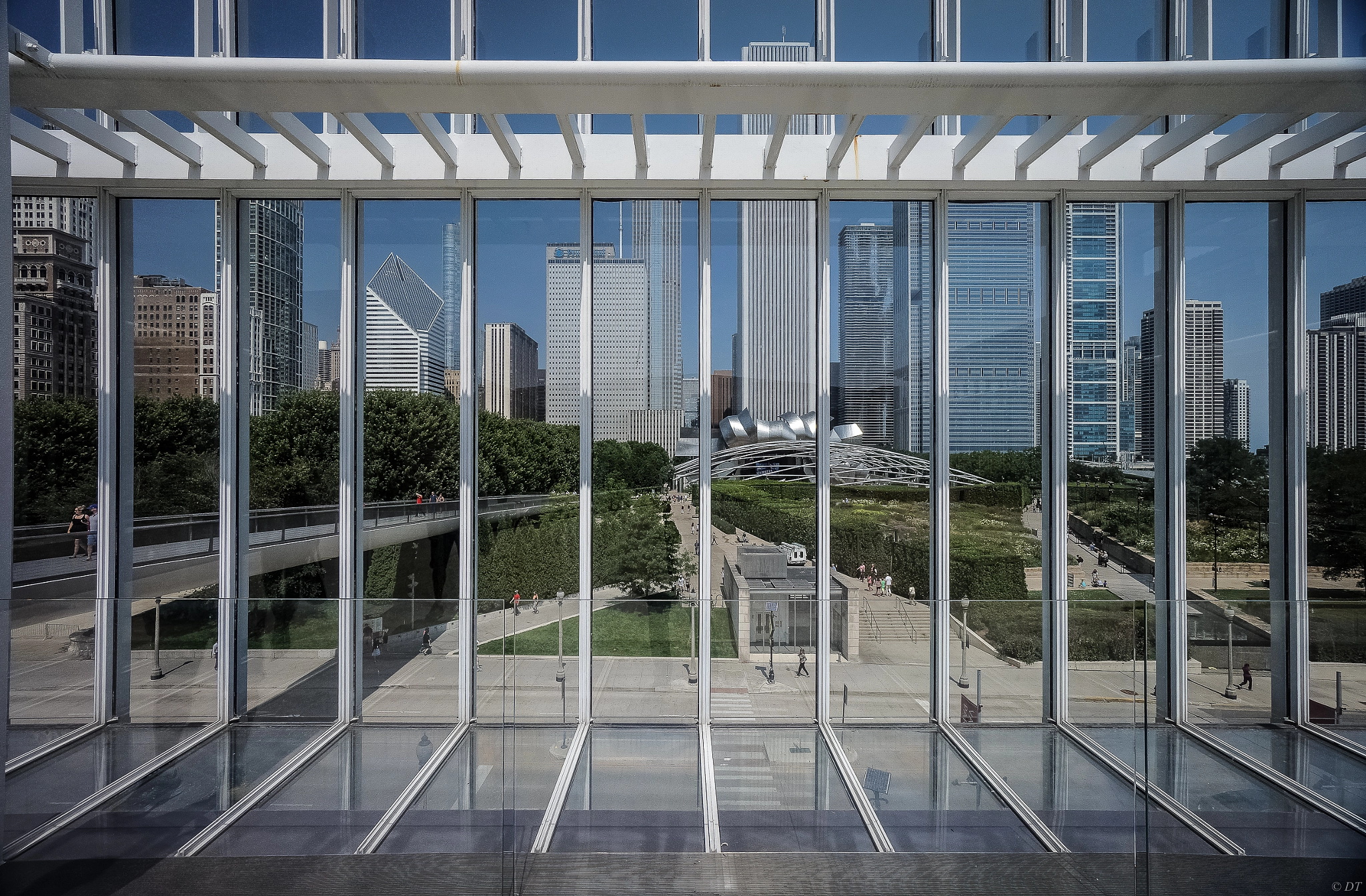 Sony Alpha NEX-7 + Sony E 10-18mm F4 OSS sample photo. Chicago in jail photography