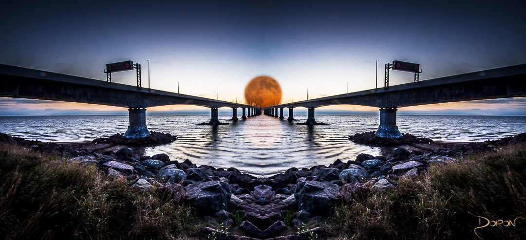 Sigma 10-20mm F4-5.6 EX DC HSM sample photo. Bridge to the moon photography