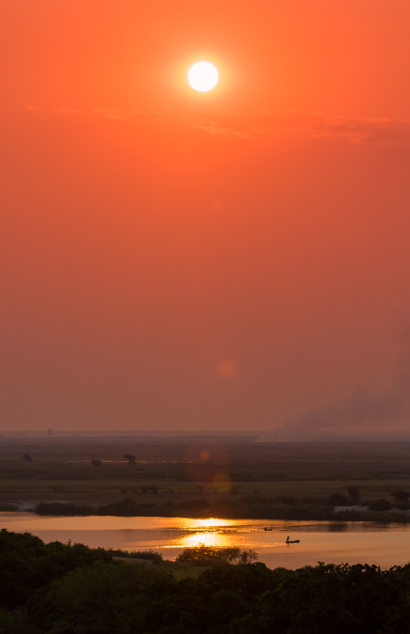 Canon EF 100-400mm F4.5-5.6L IS USM sample photo. African sunset over zambezi river photography