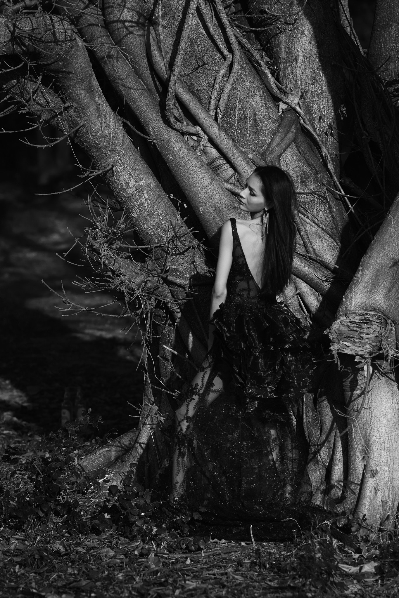Sigma sd Quattro sample photo. Woman in the dark photography