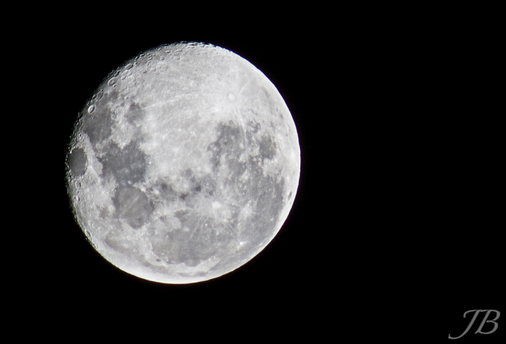 Canon EOS 7D + EF75-300mm f/4-5.6 sample photo. Luna de hoy photography