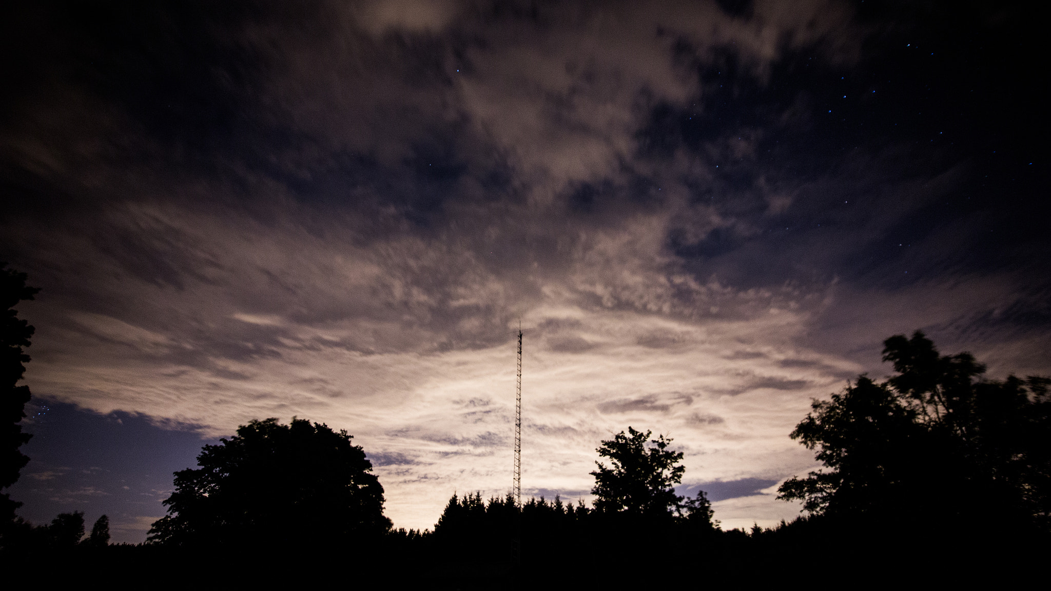 Sigma 17-35mm f/2.8-4 EX DG Aspherical HSM sample photo. The night is on my mind photography
