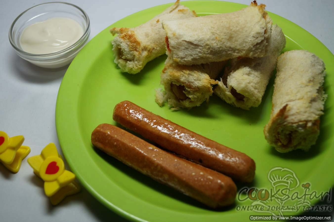Samsung WB150 / WB150F / WB152 / WB152F / WB151 sample photo. Bread sausage roll recipe photography