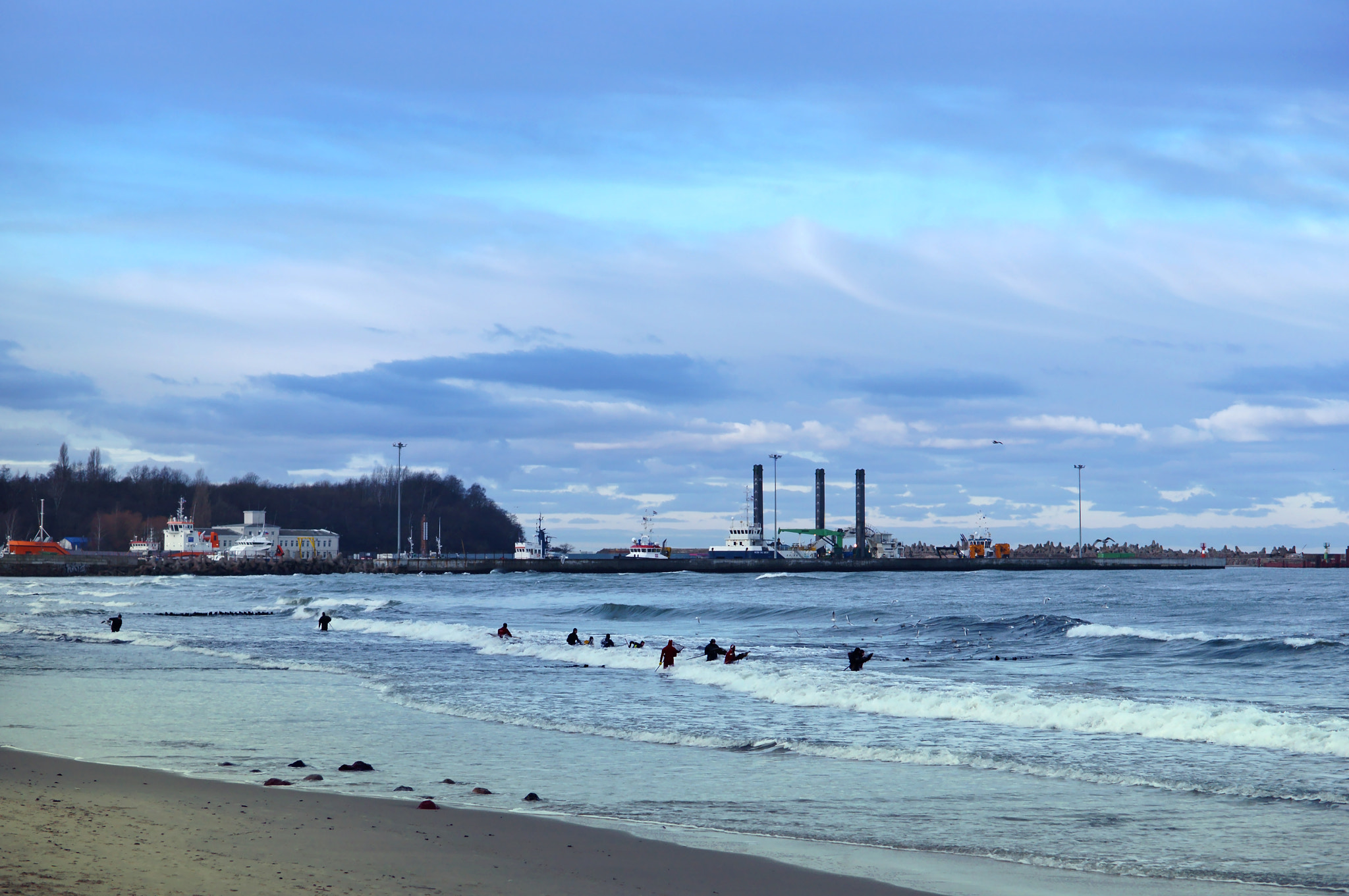 Sony Alpha NEX-3N + E 50mm F1.8 OSS sample photo. Sea, waves, wind photography