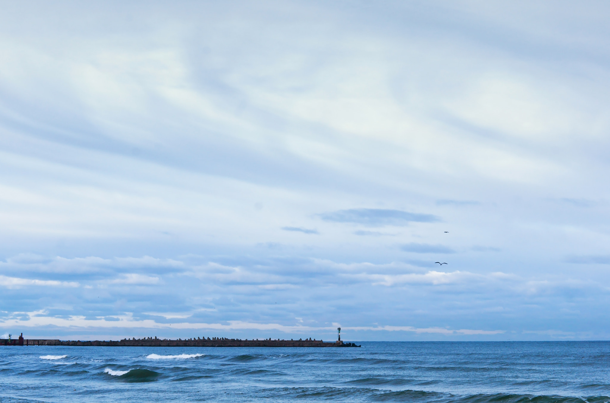 Sony Alpha NEX-3N + E 50mm F1.8 OSS sample photo. Sea, waves, wind photography