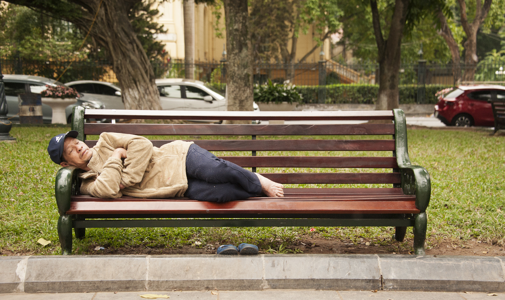 Nikon D3 sample photo. Noon sleeping photography