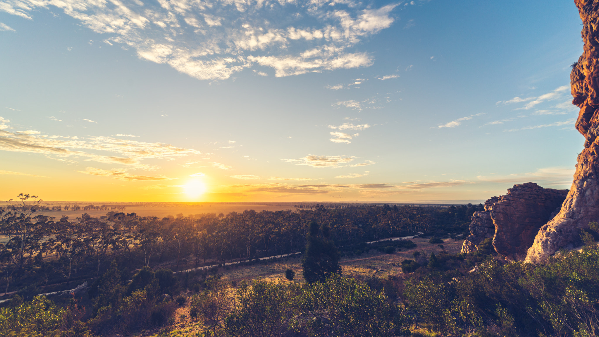 Sony a7R II + Sony E 10-18mm F4 OSS sample photo. Arapiles sunrise photography