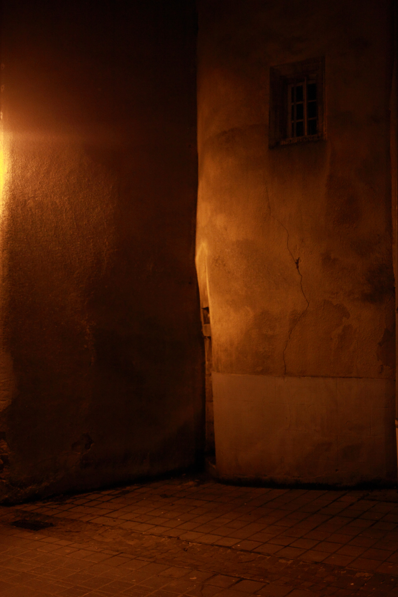 Canon EF 35mm F2 IS USM sample photo. Img photography